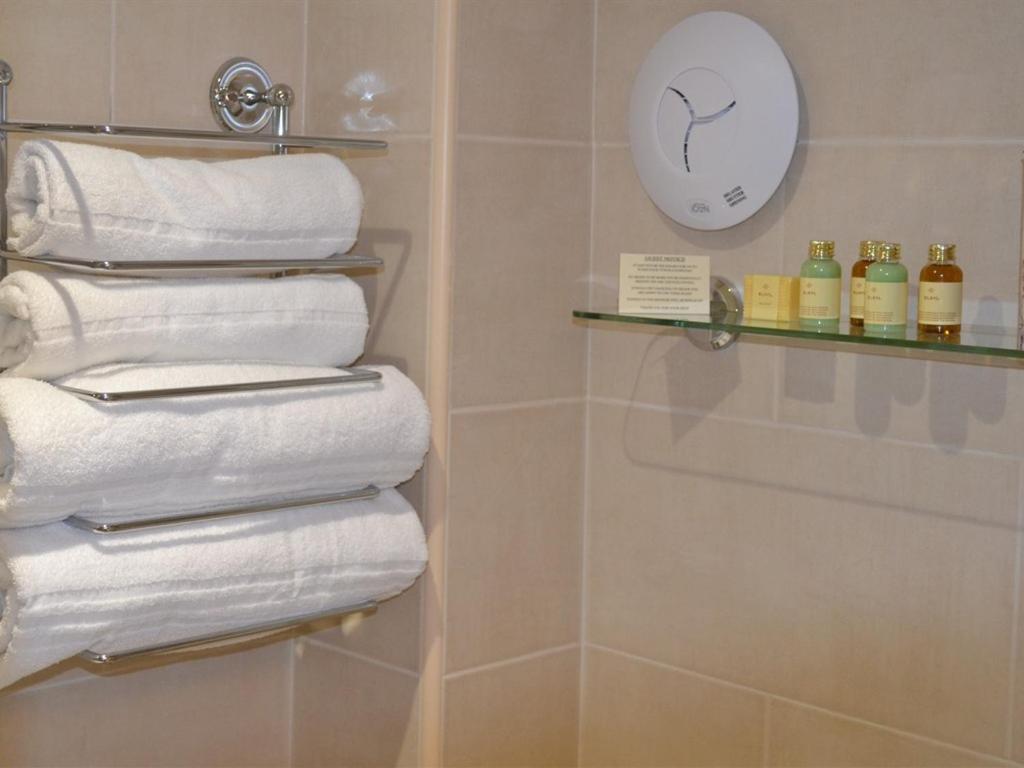 The Stapylton Arms Hotel Wass Room photo